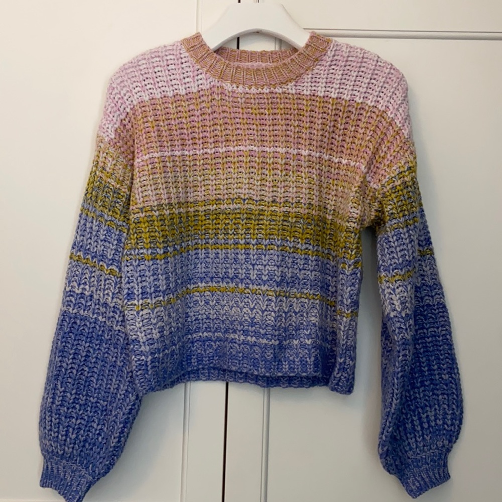 525 America sweater
